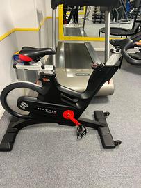 Spin Bike Matrix IC5 – Professionale da palestra