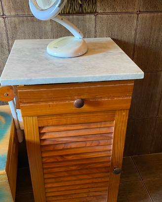 Mobile bagno legno massello e top in marmo bianco