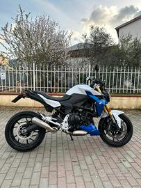 Bmw  f 900 r