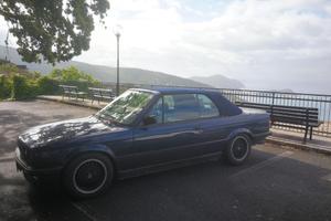 BMW E30 325 i cabrio