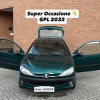 Peugeot 206 1.1 3p. XR