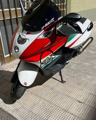 2011 Gilera Gp 800