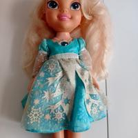 bambola elsa Frozen canta