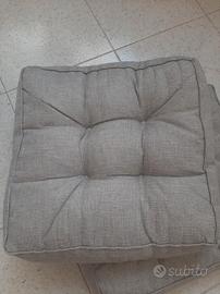 set di 2 cuscini quadrati  nuovi