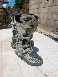 stivali ufo