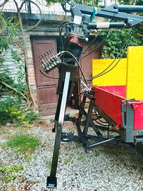 Gru per motoagricola o trattore