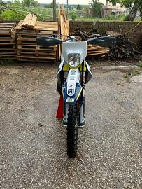 Moto enduro