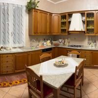 Cucina in legno massello rovere