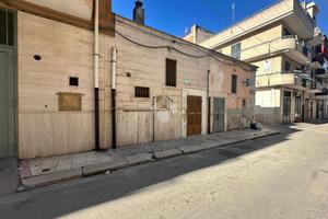 CASA DI CORTE A CERIGNOLA