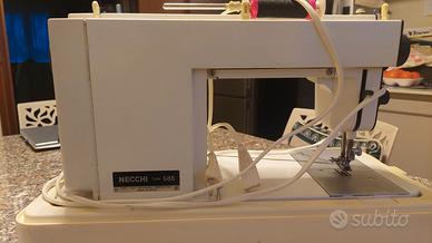 Macchina da cucire portatile Necchi type 565