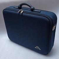 Valigetta in tessuto rigido