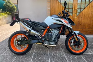 KTM duke 890r 2021