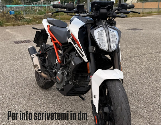 Ktm Duke 125 anno 2018 , km circa 19.500