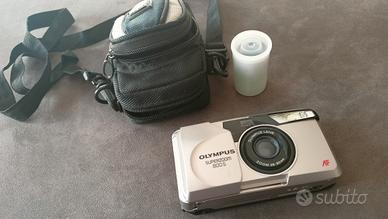 Olympus super zoom 800s custodia e rullino 