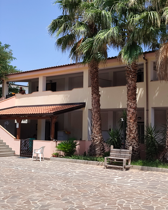 Villetta a sk per fila sul mare da Giugno a Settem