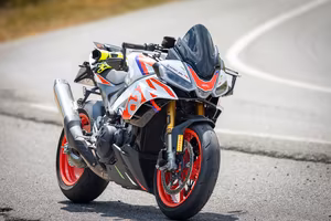 Aprilia Tuono V4 Factory