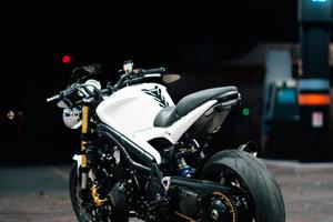 Triumph speed triple 1050