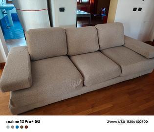  Set di divani Chateau d'ax da tre e da due posti 