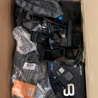 Go pro hero 8 black + accessori