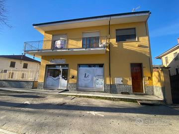 Casa indipendente di 524 m² con più di 5 locali e 