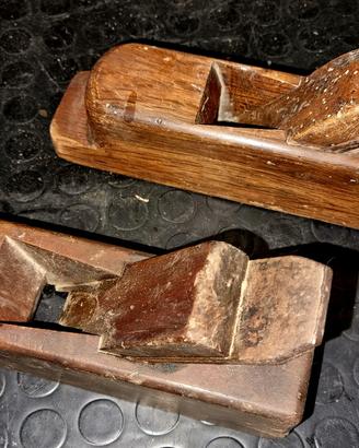 Pialle in legno antiche