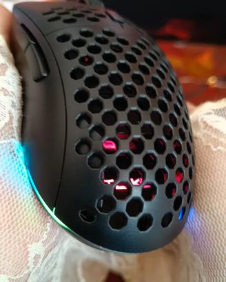 Mouse Gaming a nido d'ape nuovo