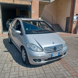 AUTOMATICA NEOPATENTATI CLASSE A 2.0TDI CON GANCIO