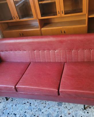 Divano letto 3 posti in Skai rosso vintage