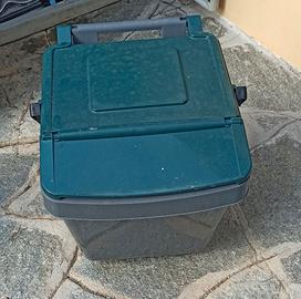 contenitore per rifiuti im plastica