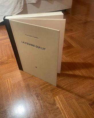 Coco Chanel  "La femme qui lit" ed. La martinère
