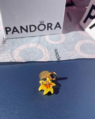 Pandora x Disney sundrop flower Charm Luminoso