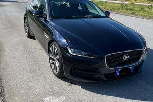 Jaguar XE D180