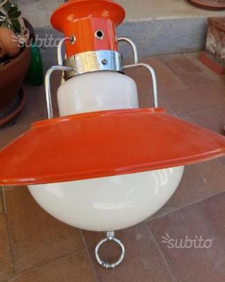 Lampadario arancione vintage