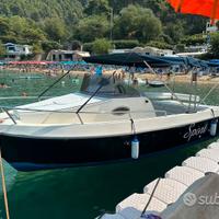 Barca Astra 23 Walkaround con Motore Diesel FNM 22