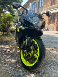 Suzuki GSXR 750 K7
