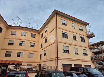 4 LOCALI A COLLEFERRO