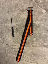 Cinturino NATO nero e arancione 20mm