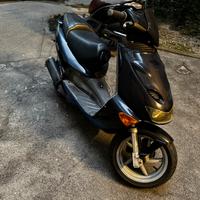 Aprilia sr 150