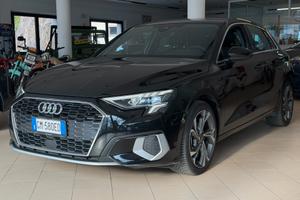 AUDI A3 S-Tronic S-Line 1.0cc 110Cv Automatica