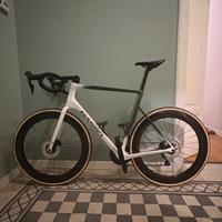 Bici da corsa Basso Astra