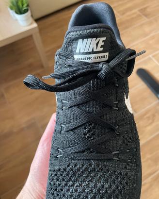 NIKE LunarEpic Flyknit 2 Nere 42