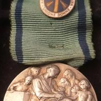 Medaglia Onore Madri Numerose Azione Cattolica