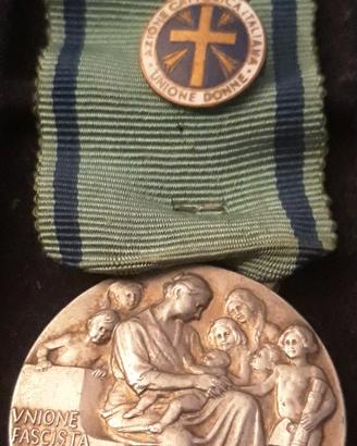 Medaglia Onore Madri Numerose Azione Cattolica