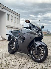 Triumph st sprint 1050