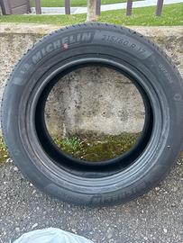 Gomme estive 215 60 R 17