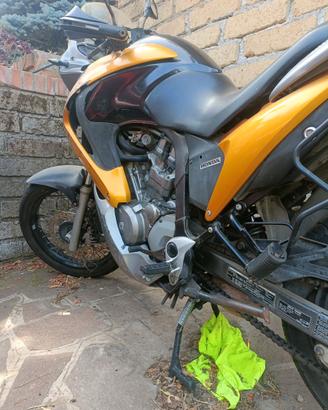 Honda Transalp 2009 – Ricambi