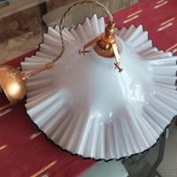 elegante  lampadario opaline bianco pizzettato