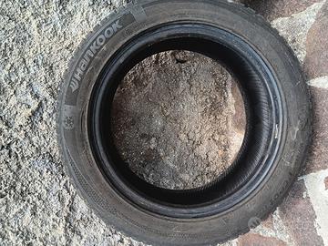 n. 2 Pneumatici invernali Hankook  185/55 r15