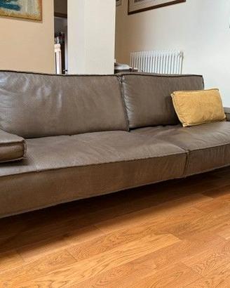 Divano mod. Brenta marca FALC