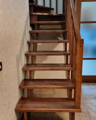 Scala in legno massello